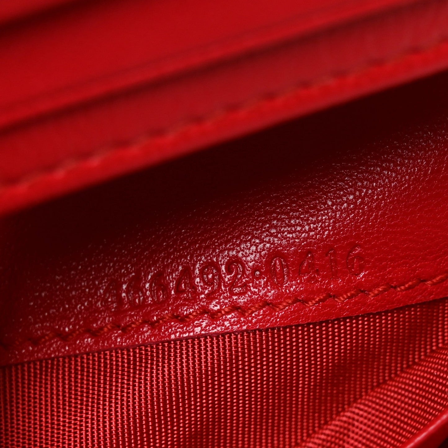 Calfskin Matelasse GG Marmont Card Case Wallet Bright Red
