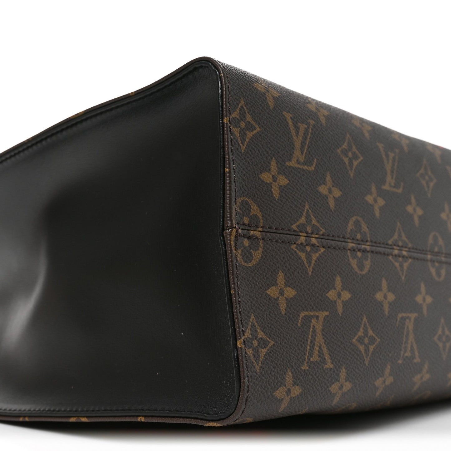 Monogram Fall In Love Onthego MM