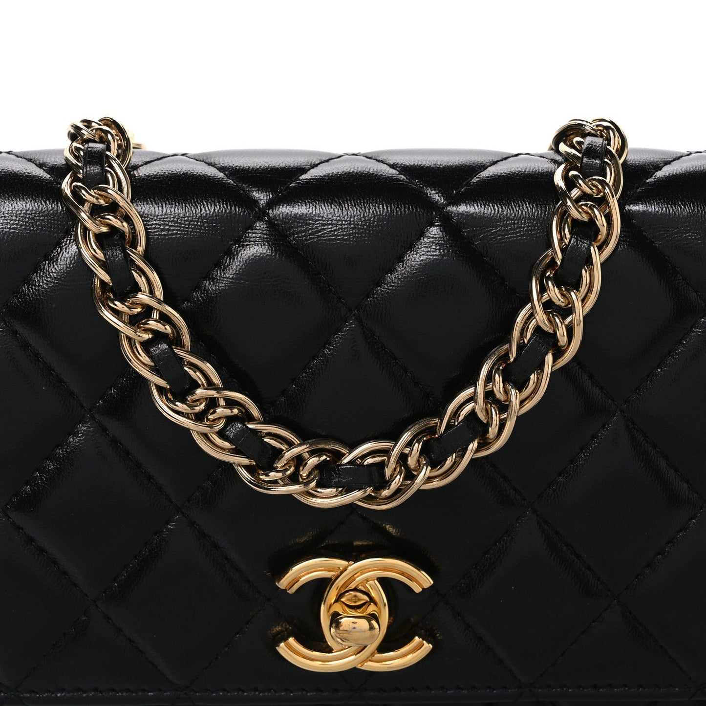 Shiny Lambskin Quilted Golden Links Wallet On Chain WOC Black