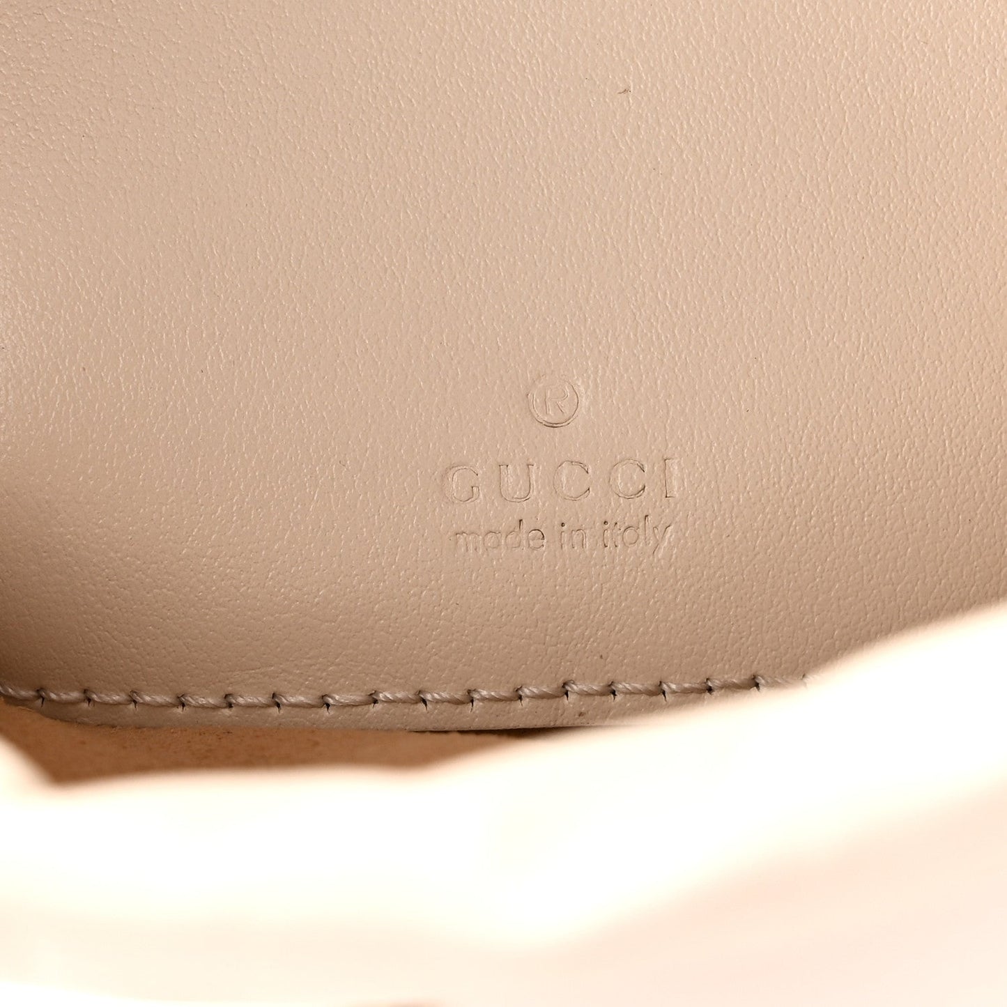 Calfskin Matelasse Mini GG Marmont 2.0 Bucket Bag White