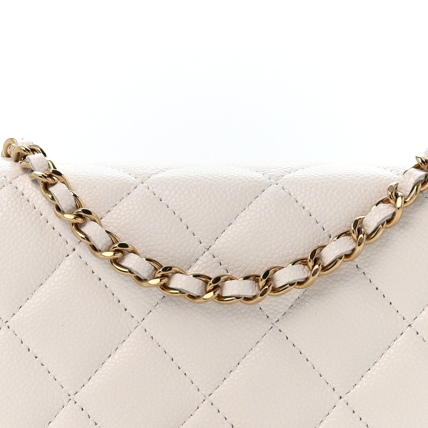 Caviar Quilted CC Turnlock Wallet On Chain WOC White