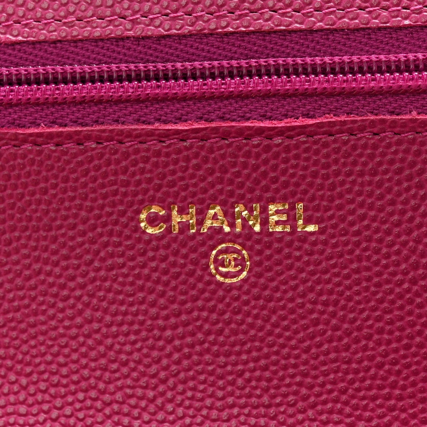 Caviar Quilted Chain Embossed CC Wallet On Chain WOC Fuchsia