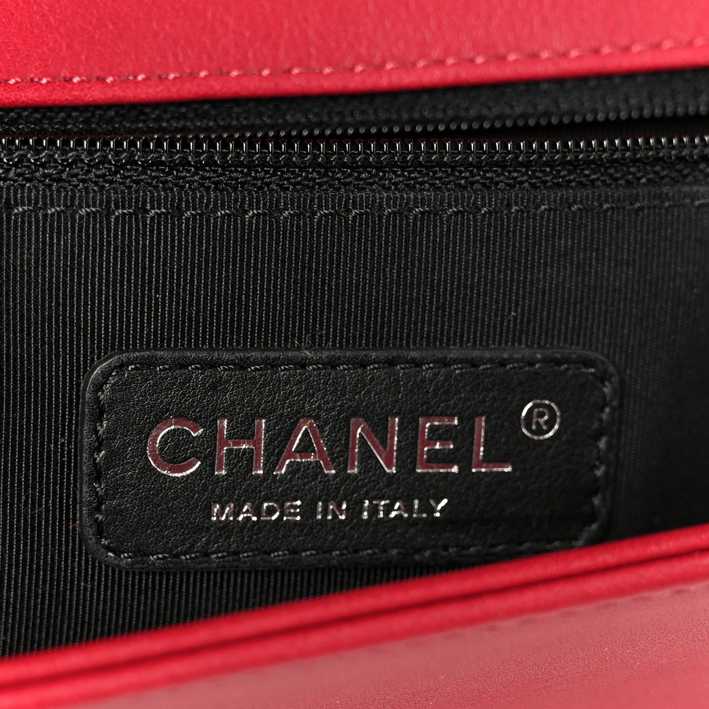 Calfskin Chevron Quilted New Medium Chain Boy Flap Red