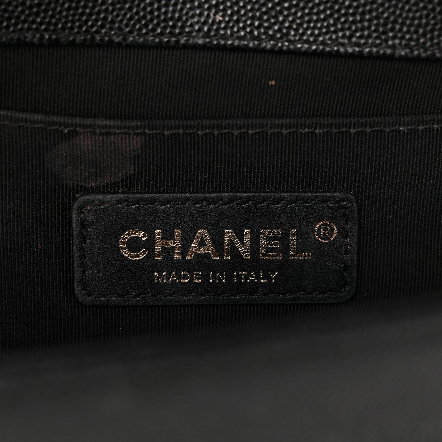 Caviar Quilted Medium Boy Flap Black