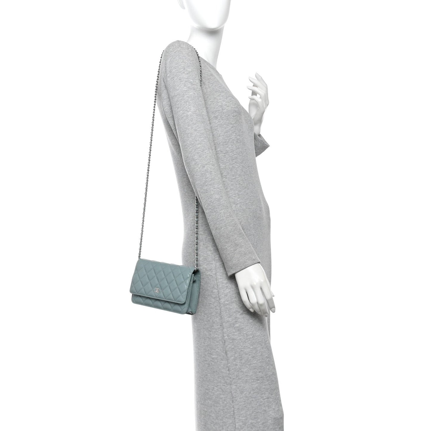 Caviar Quilted Wallet on Chain WOC Light Blue