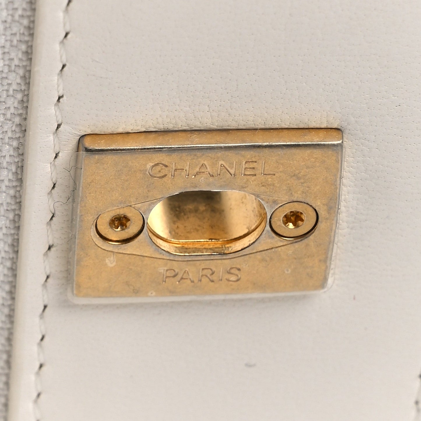 Lambskin Quilted CC Pearl Crush Wallet on Chain WOC White