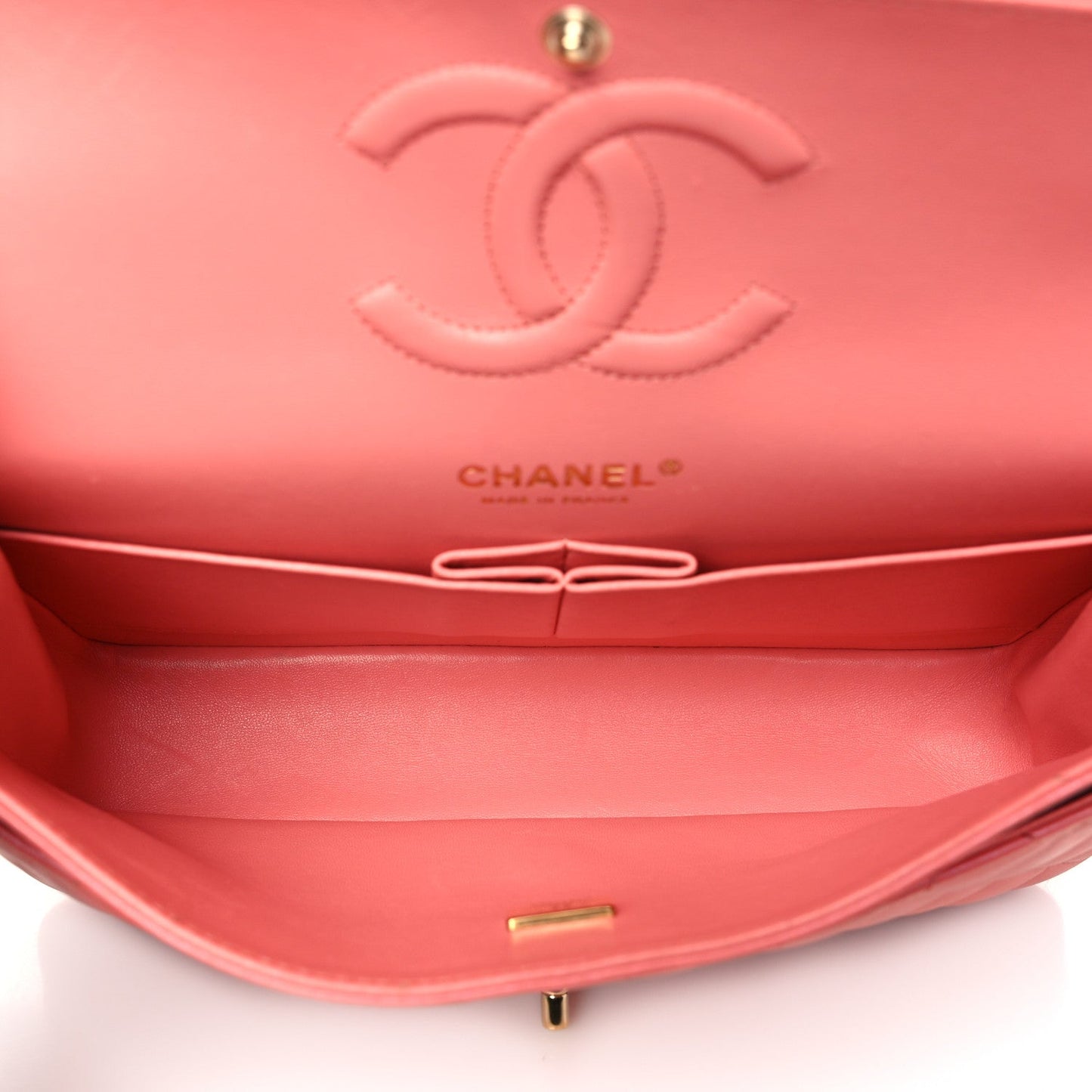 Iridescent Lambskin Quilted Medium Double Flap Pink