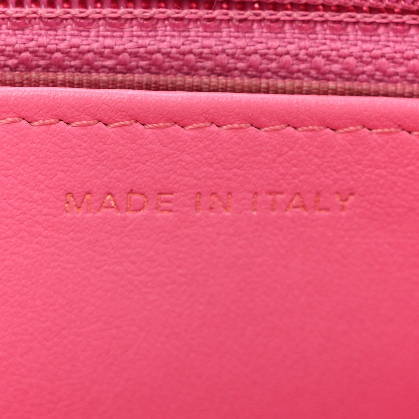 Caviar Quilted Wallet on Chain WOC Pink