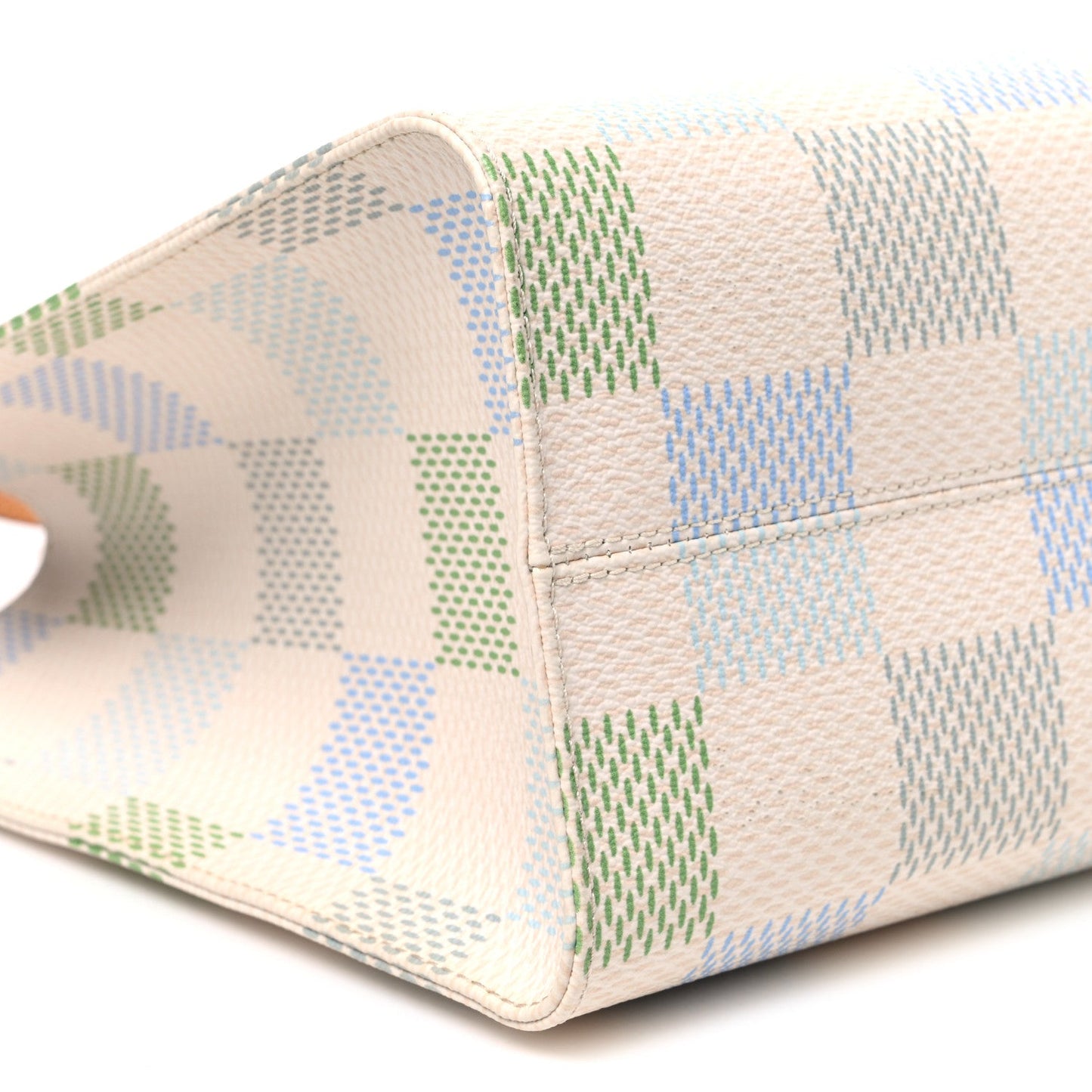 Damier Giant Onthego MM Pistachio