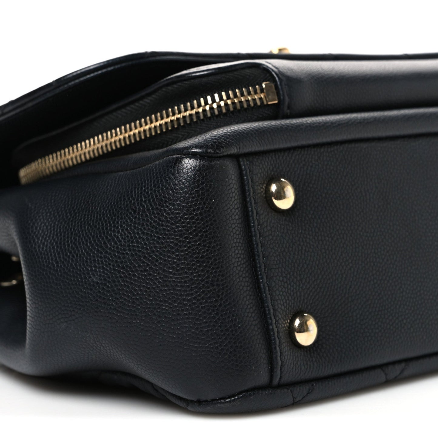 Caviar Quilted Medium Business Affinity Flap Black