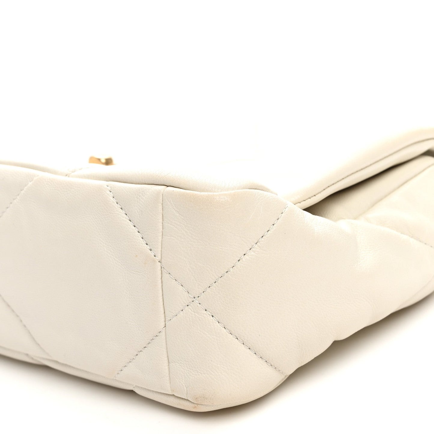 Lambskin Quilted Medium Chanel 19 Flap  White