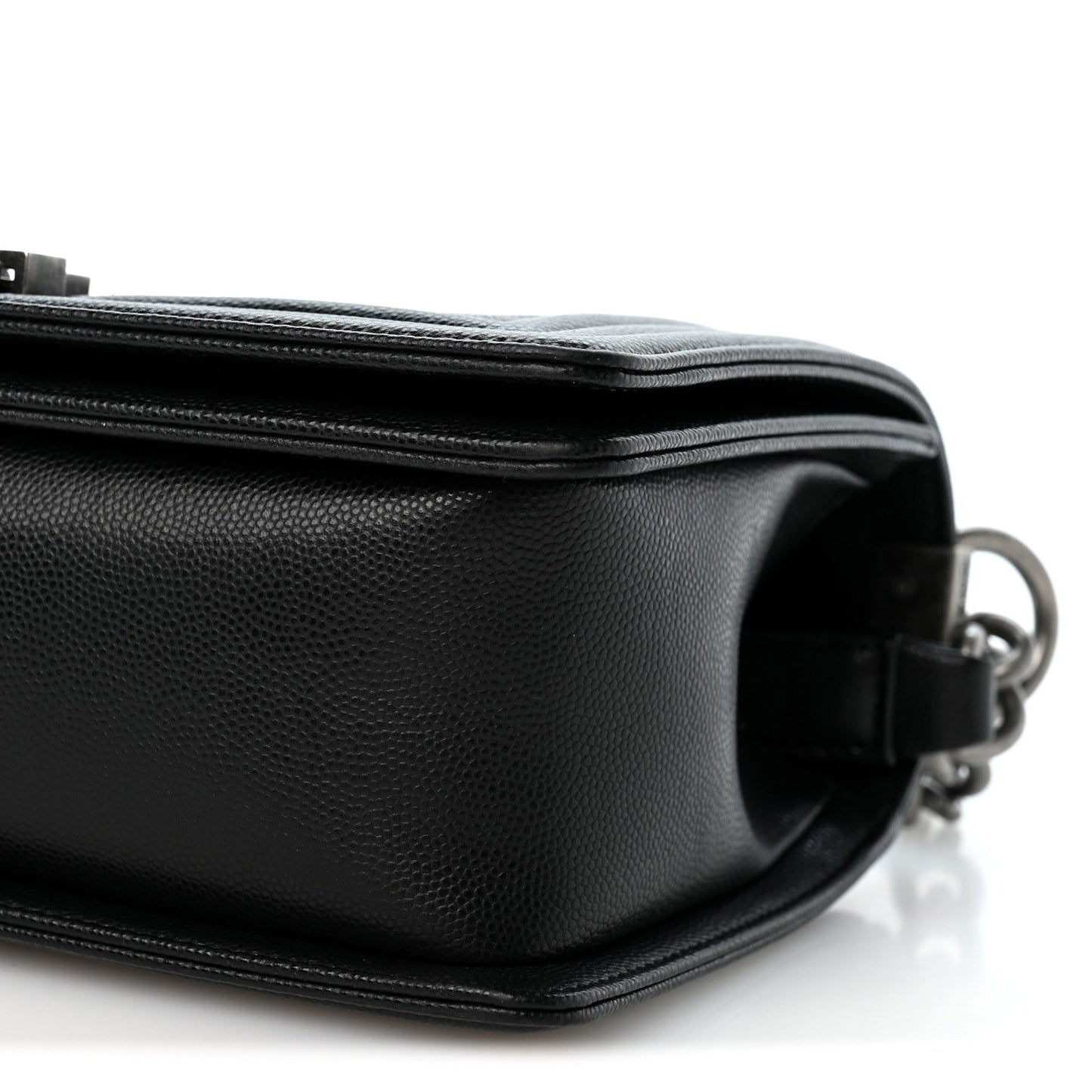 Caviar Chevron Quilted Medium Boy Flap Black