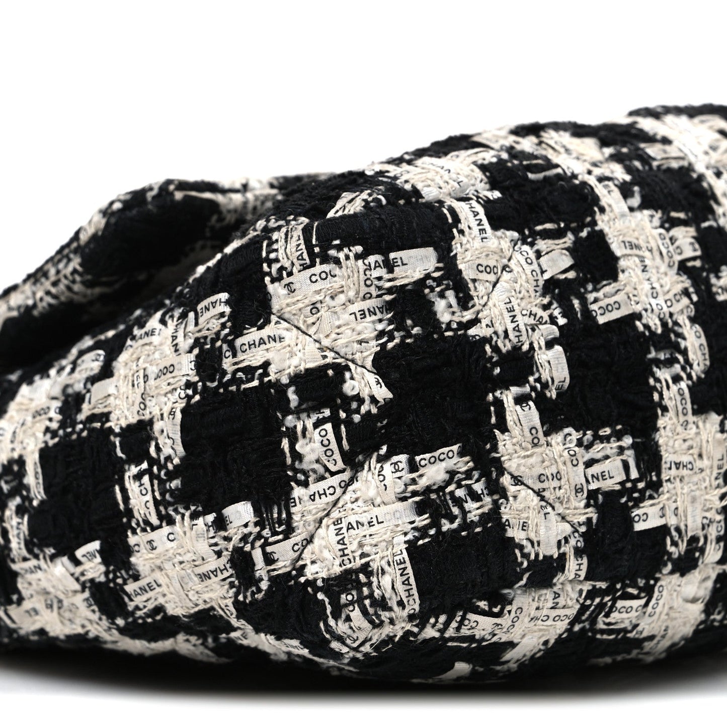 Tweed Quilted Medium Chanel 19 Flap Black Ecru White