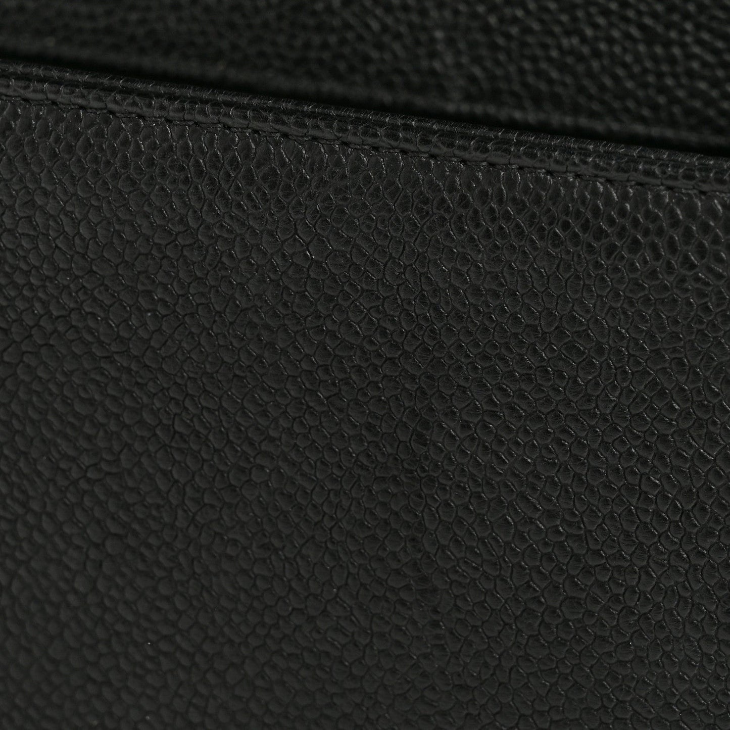 Caviar Quilted Medium Boy Flap Black
