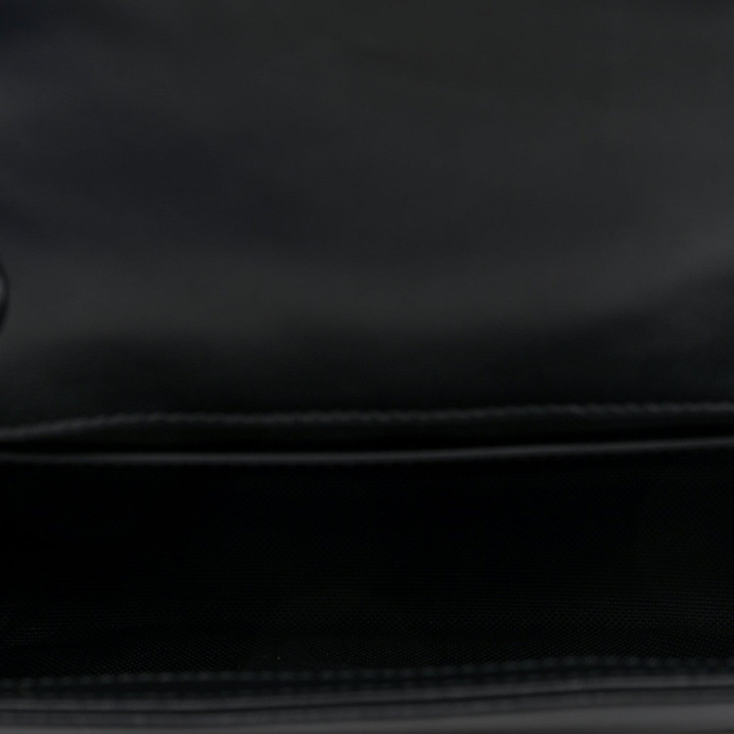 Calfskin Matelasse Monochrome Mini GG Marmont Shoulder Bag Black