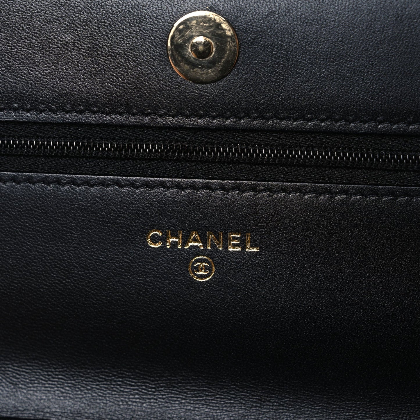 Lambskin Quilted Pearl CC Wallet on Chain WOC Black