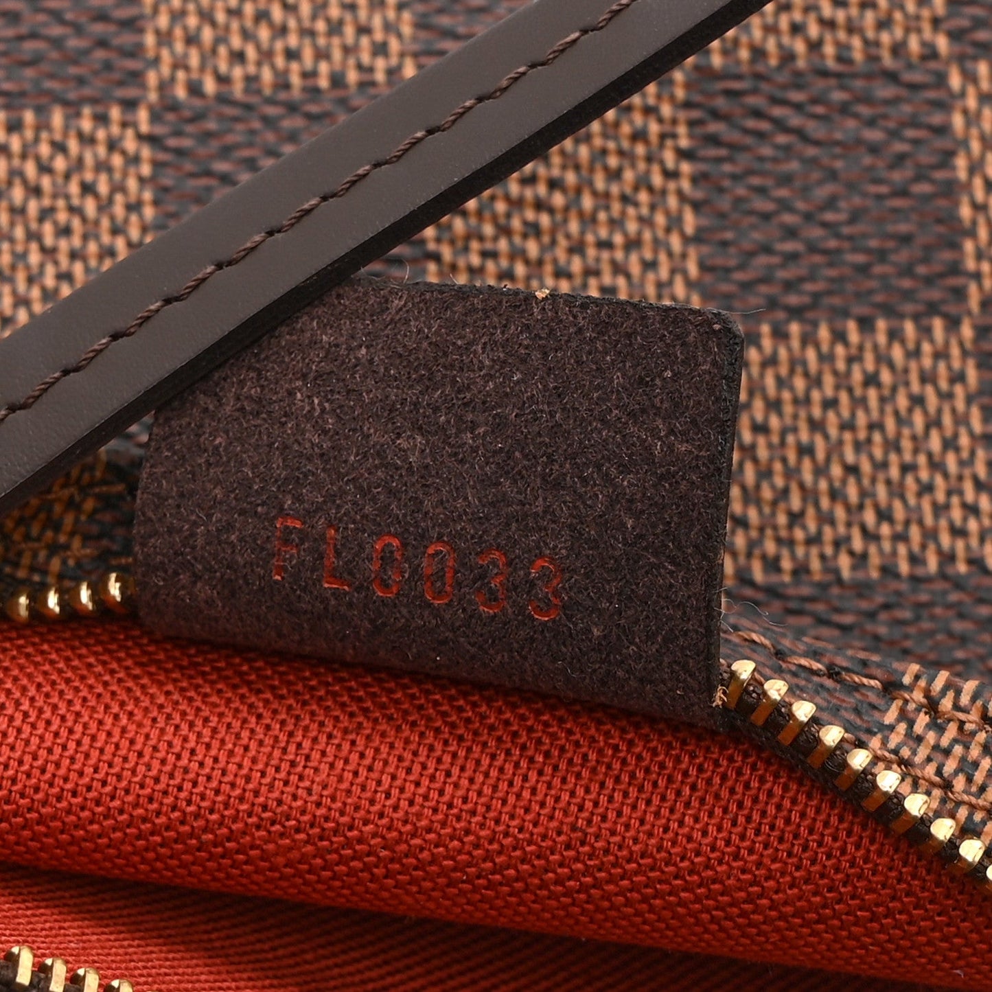 Damier Ebene Navona Pochette Accessories