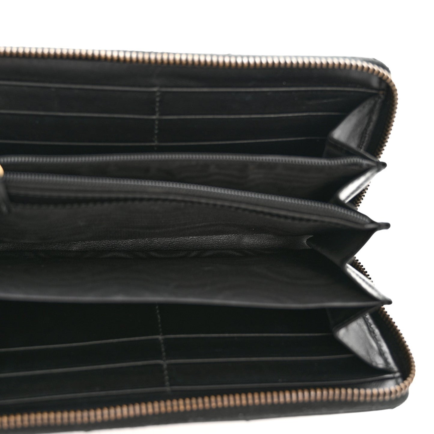 Calfskin Matelasse GG Marmont Zip Around Organizer Wallet Black