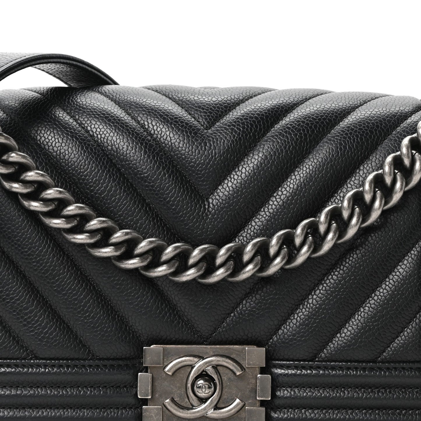 Caviar Chevron Quilted Medium Boy Flap Black