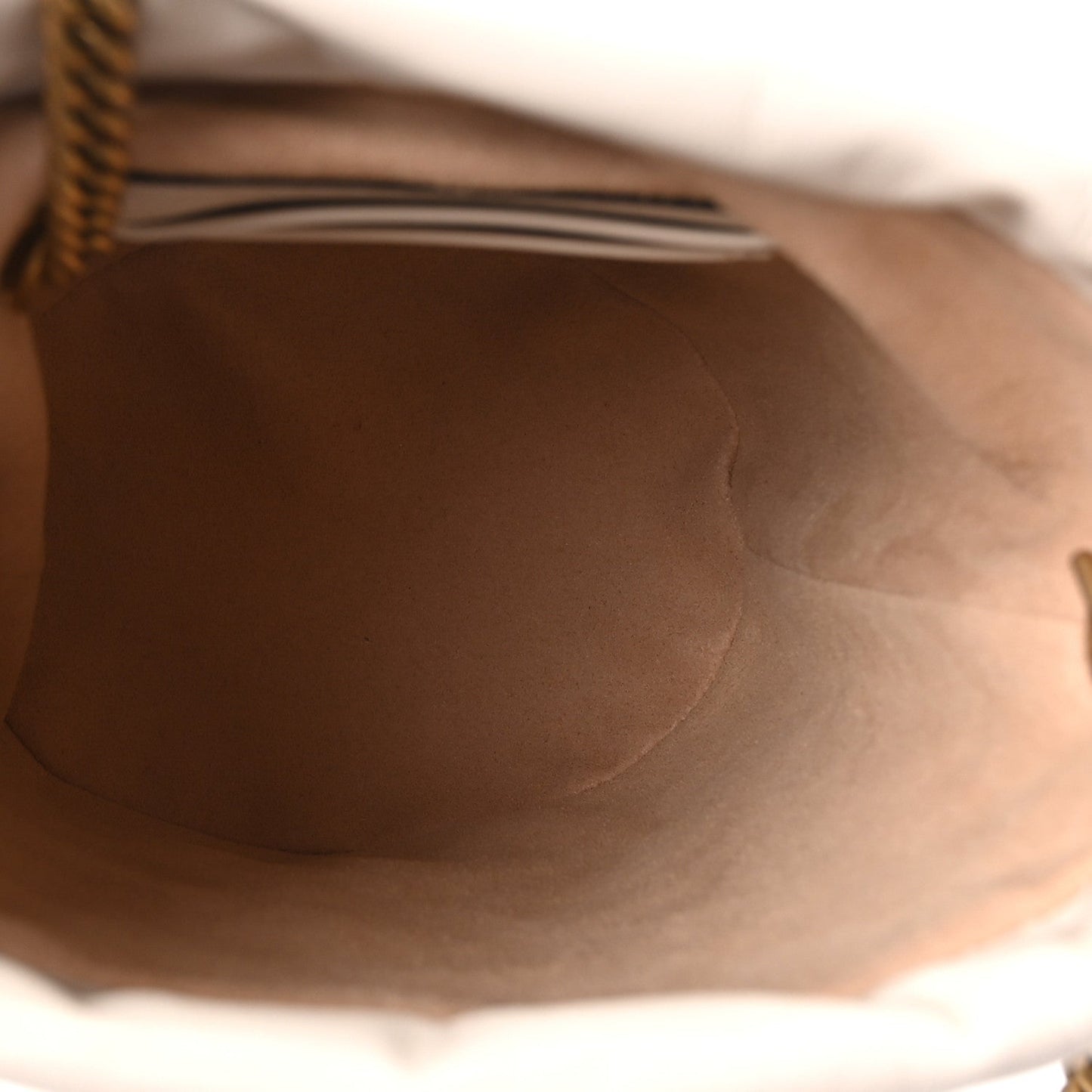 Calfskin Matelasse Mini GG Marmont 2.0 Bucket Bag White