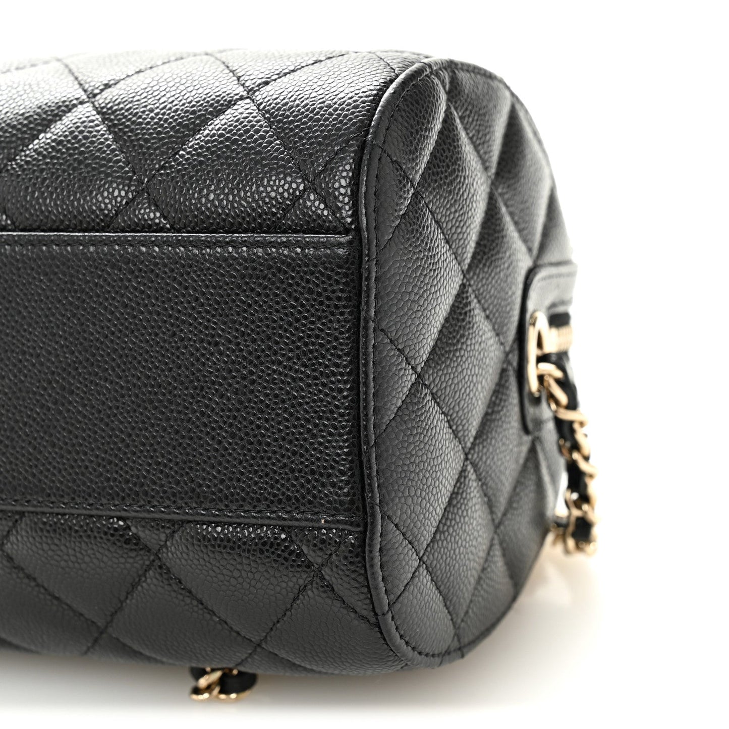 Caviar Quilted Barrel Clutch With Chain Black