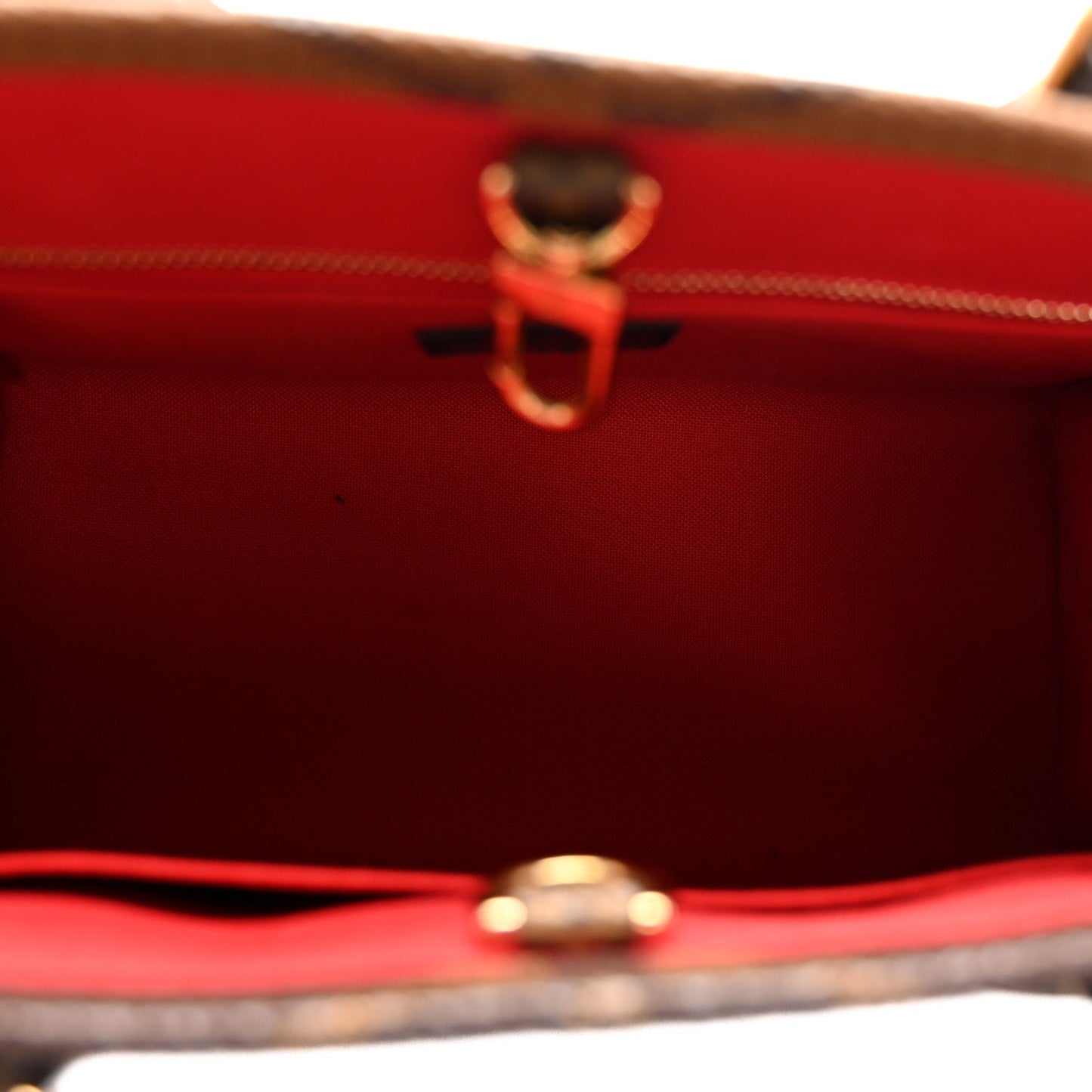 Reverse Monogram Giant Onthego PM