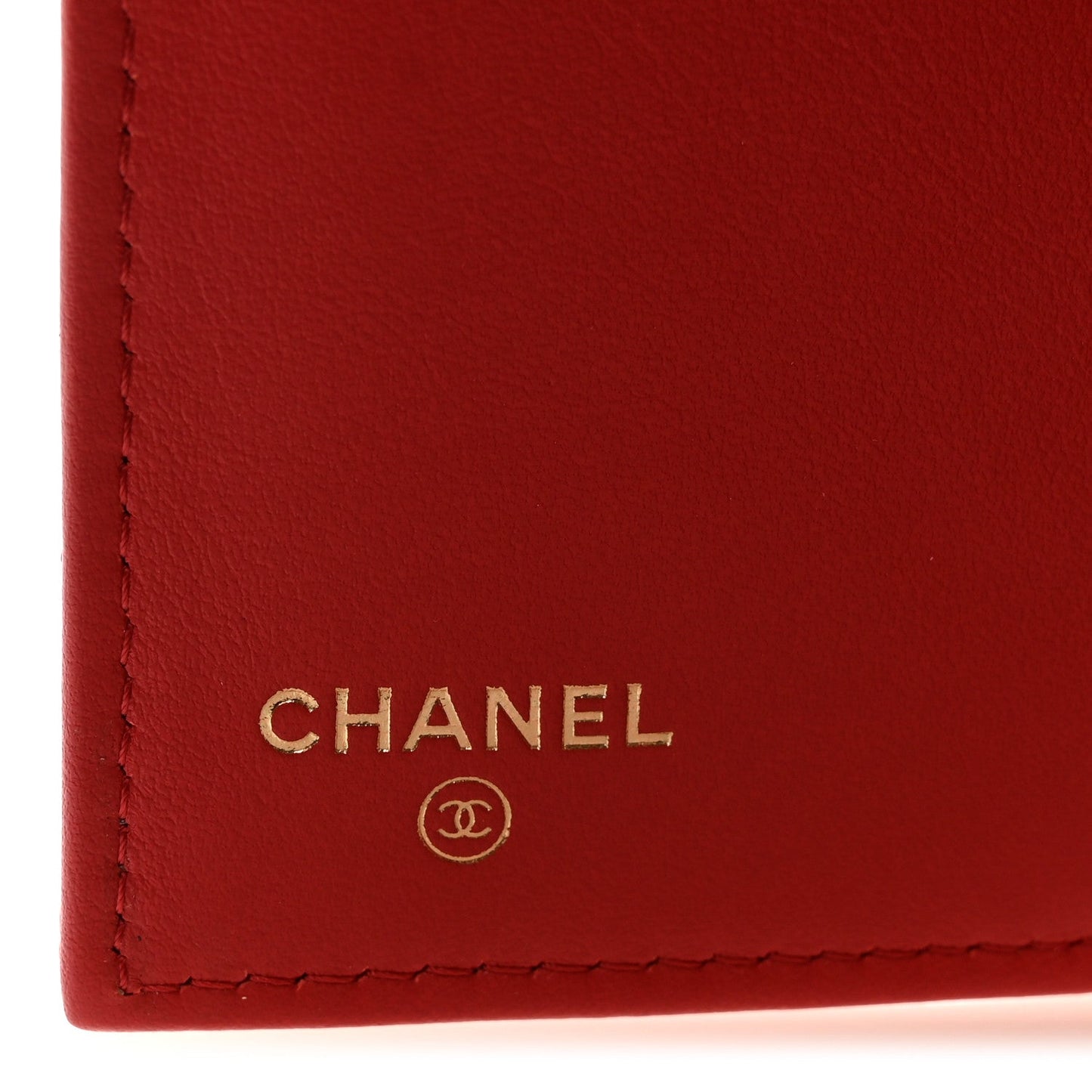 Caviar Quilted Medium Boy Flap Wallet Red