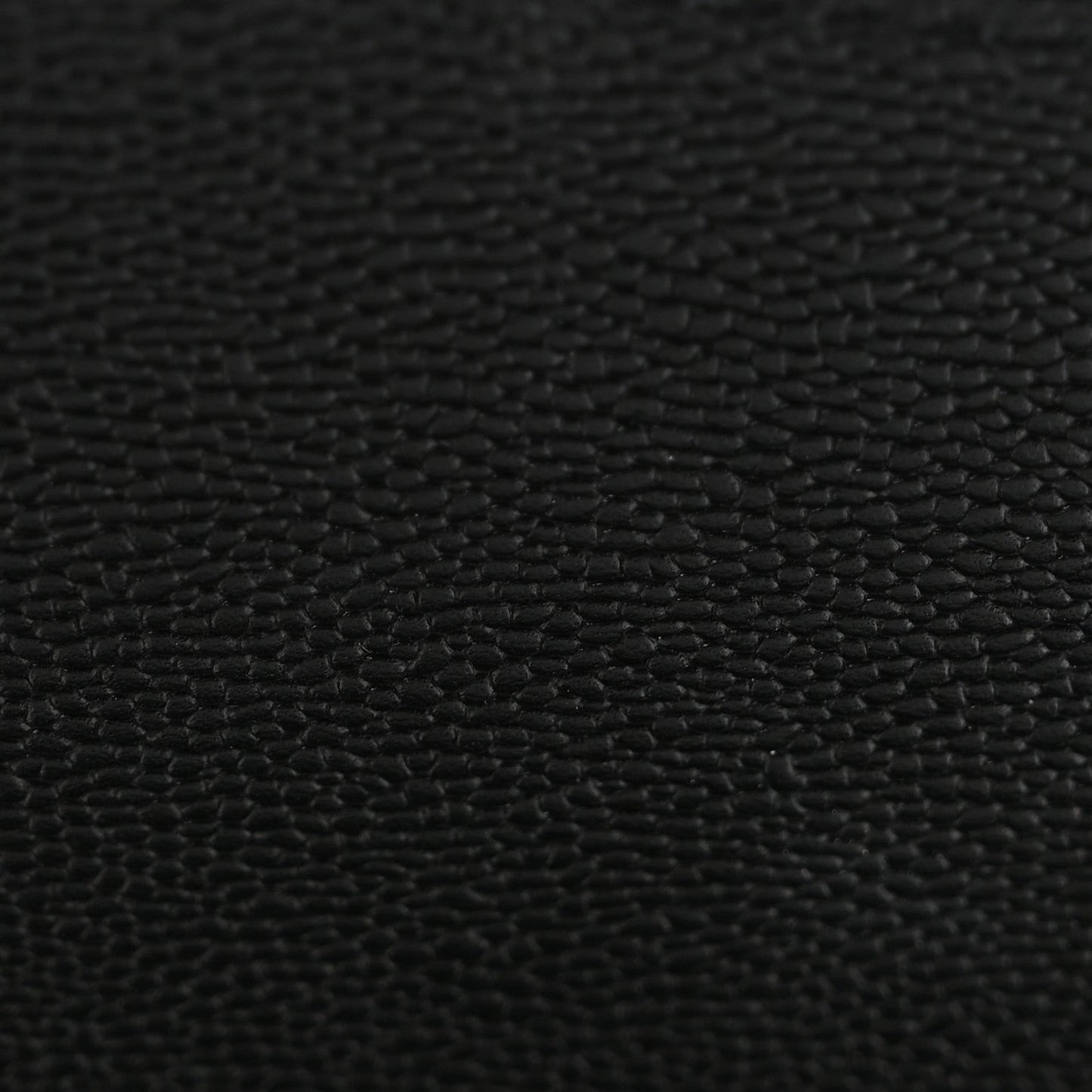 Caviar Quilted Medium Chain Around Boy Flap Black