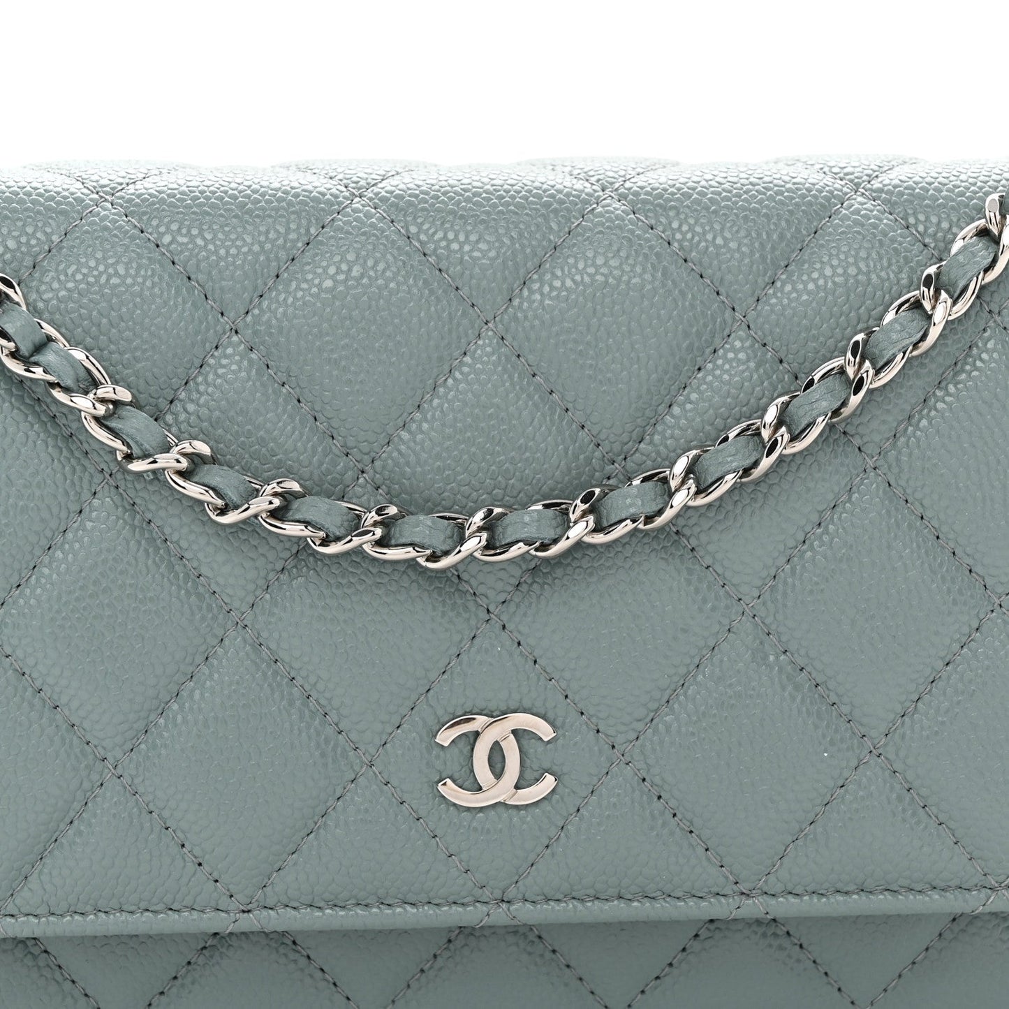 Caviar Quilted Wallet on Chain WOC Light Blue