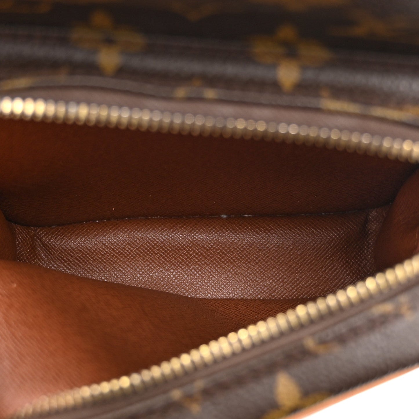 Monogram Amazone