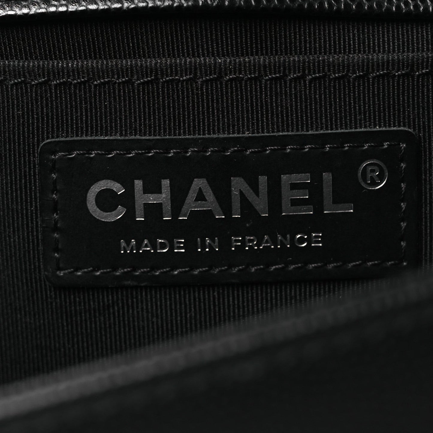 Caviar Quilted Medium Boy Flap Black
