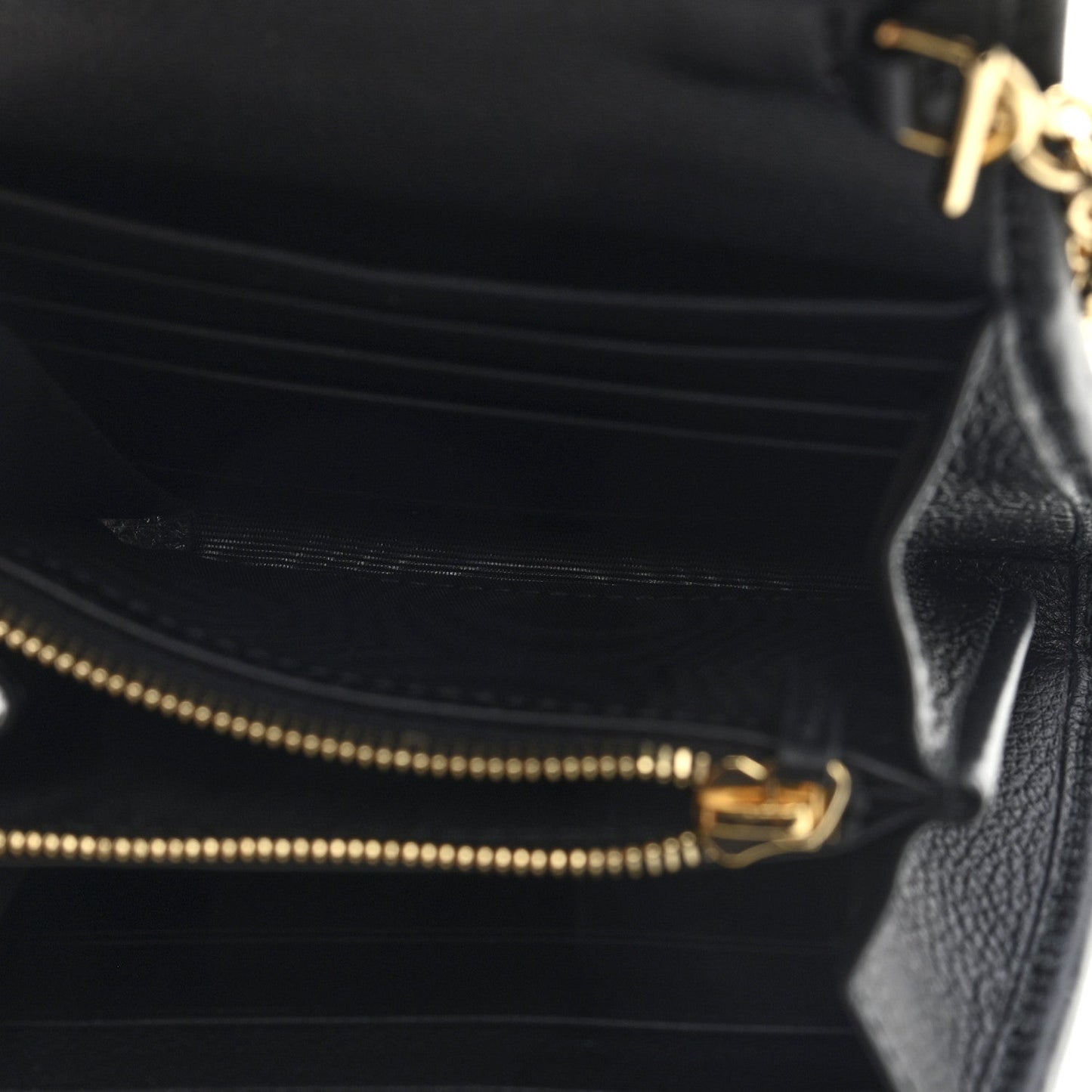 Roxy Calfskin Medium Blondie Chain Wallet Black