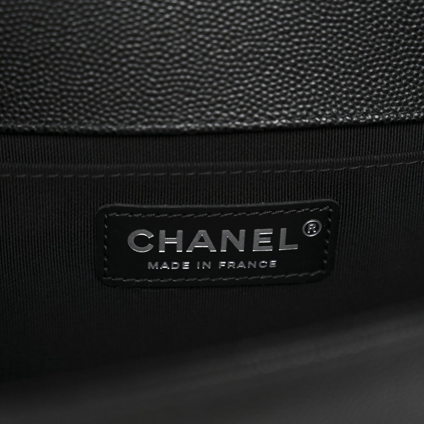 Caviar Quilted Medium Boy Flap Black
