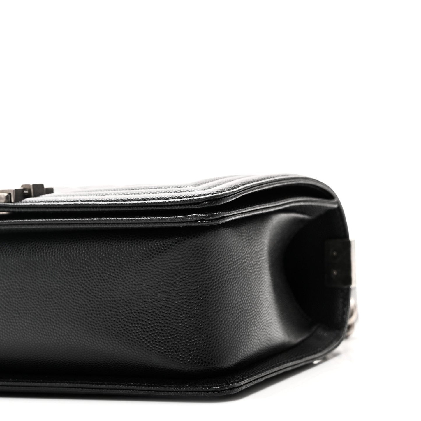 Caviar Quilted Medium Boy Flap Black