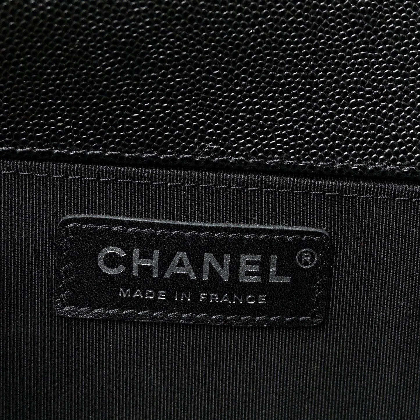 Caviar Quilted Medium Boy Flap Black