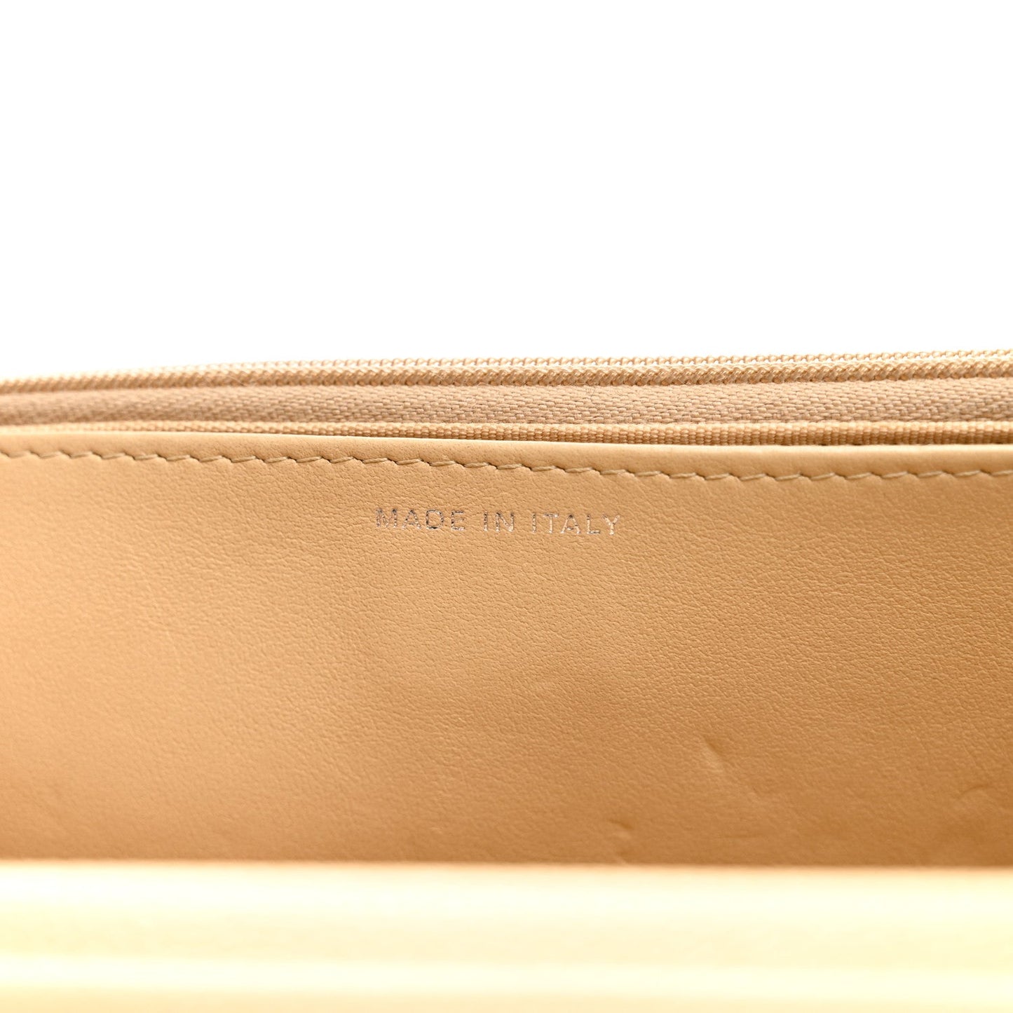 Caviar Quilted Wallet on Chain WOC Beige