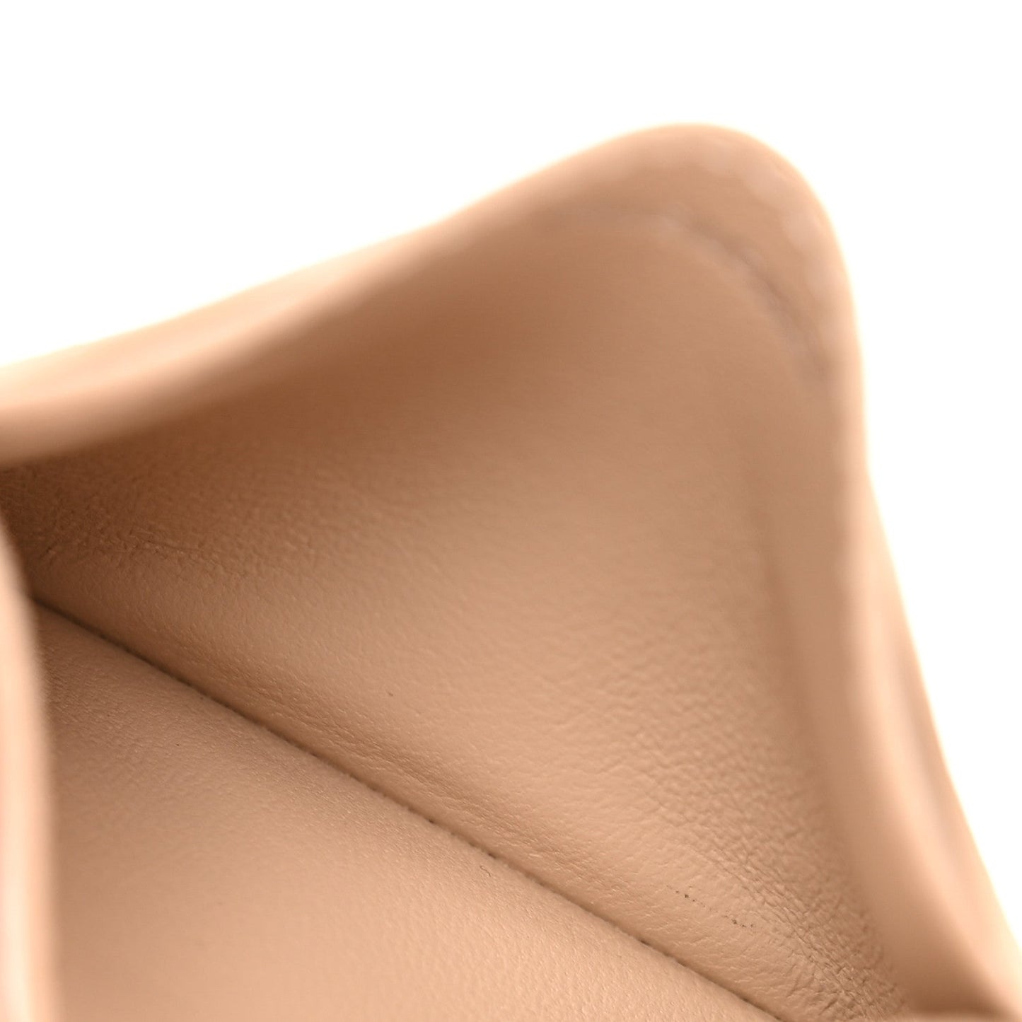Grained Calfskin Logo Cash Rounded Card Holder Beige
