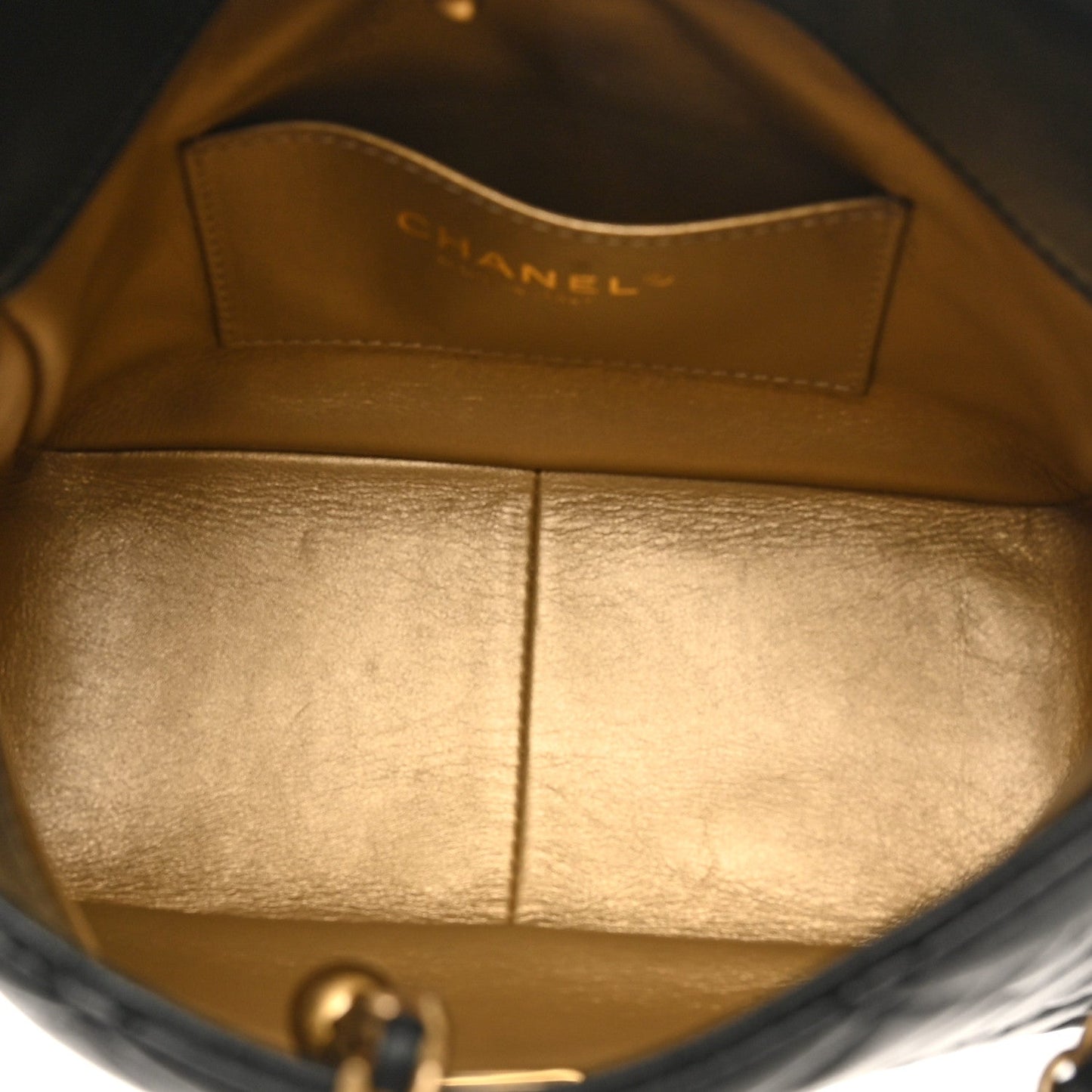 Lambskin Quilted Small Pearl Crush Hobo Black