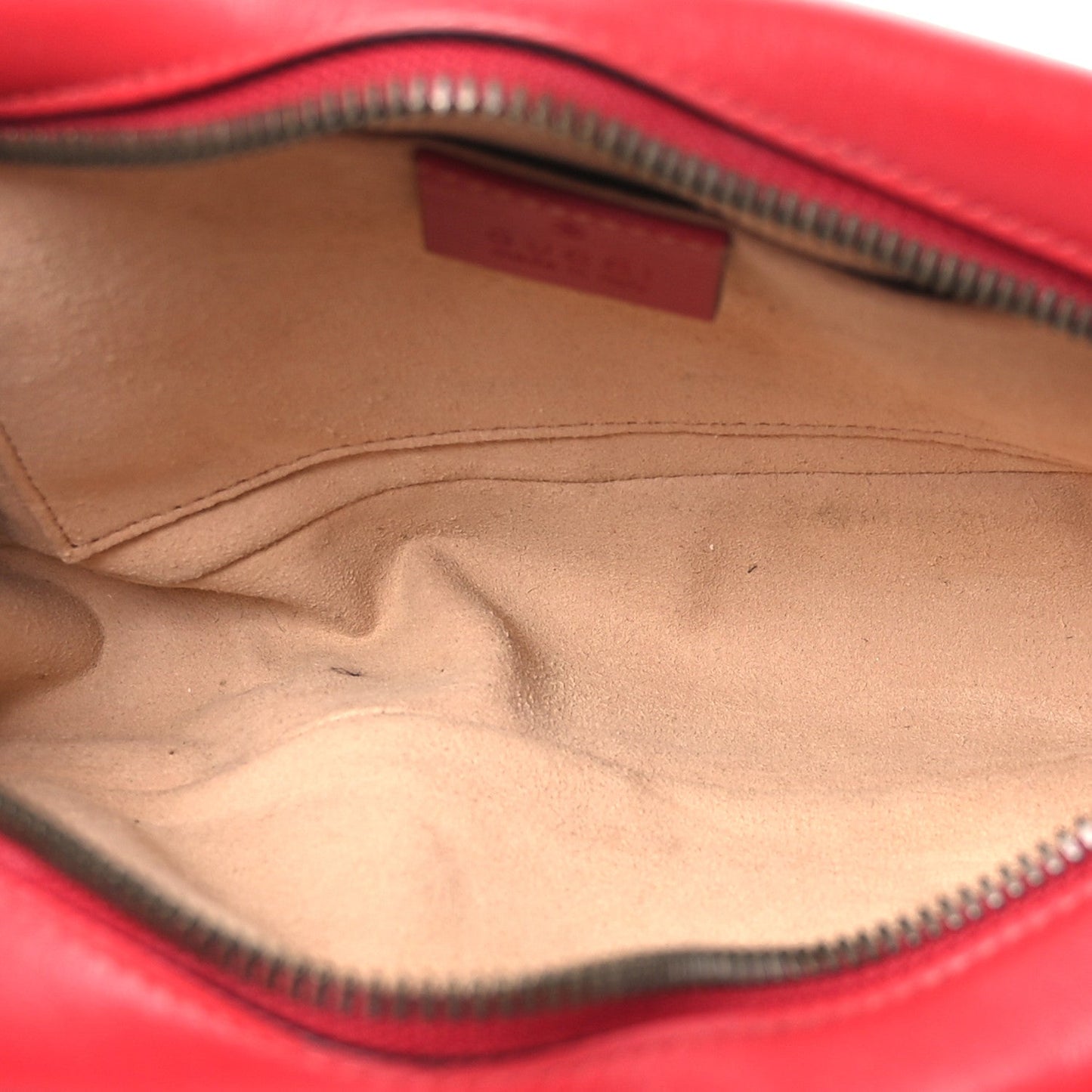 Calfskin Matelasse Small GG Marmont Chain Shoulder Bag Hibiscus Red