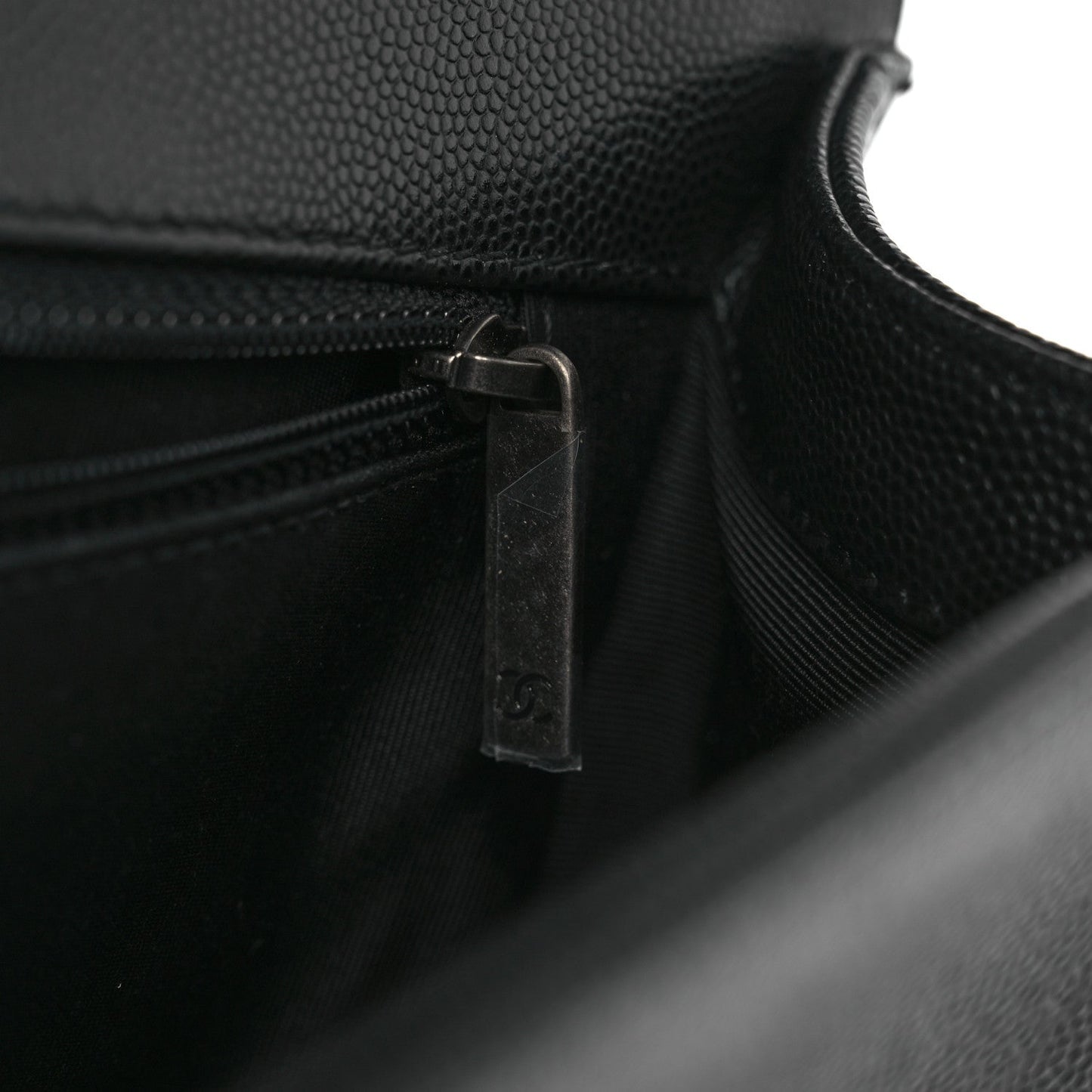 Caviar Quilted New Medium Boy Flap Black
