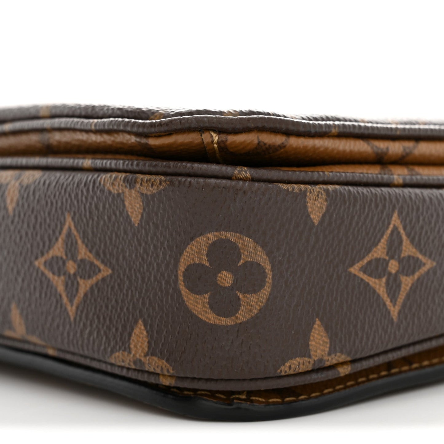 Reverse Monogram Pochette Metis