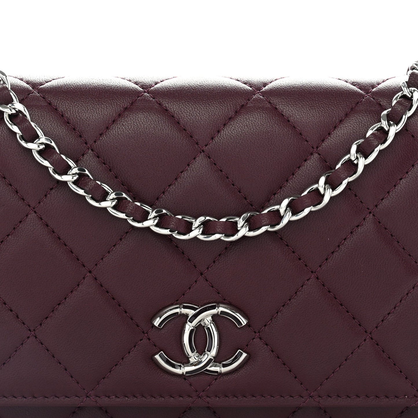 Lambskin Quilted Enamel CC Wallet On Chain WOC Burgundy