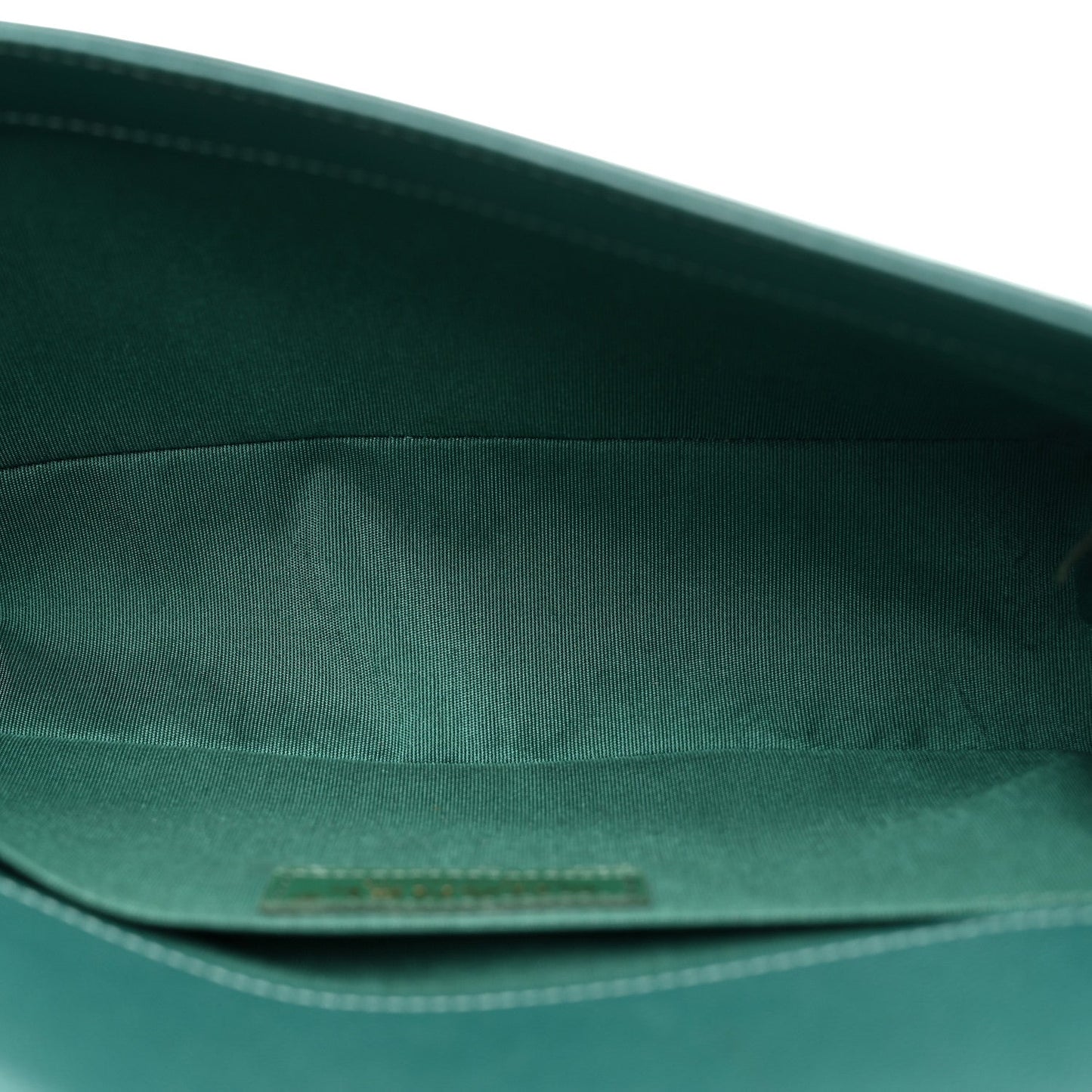Caviar Quilted Medium Boy Flap Dark Green