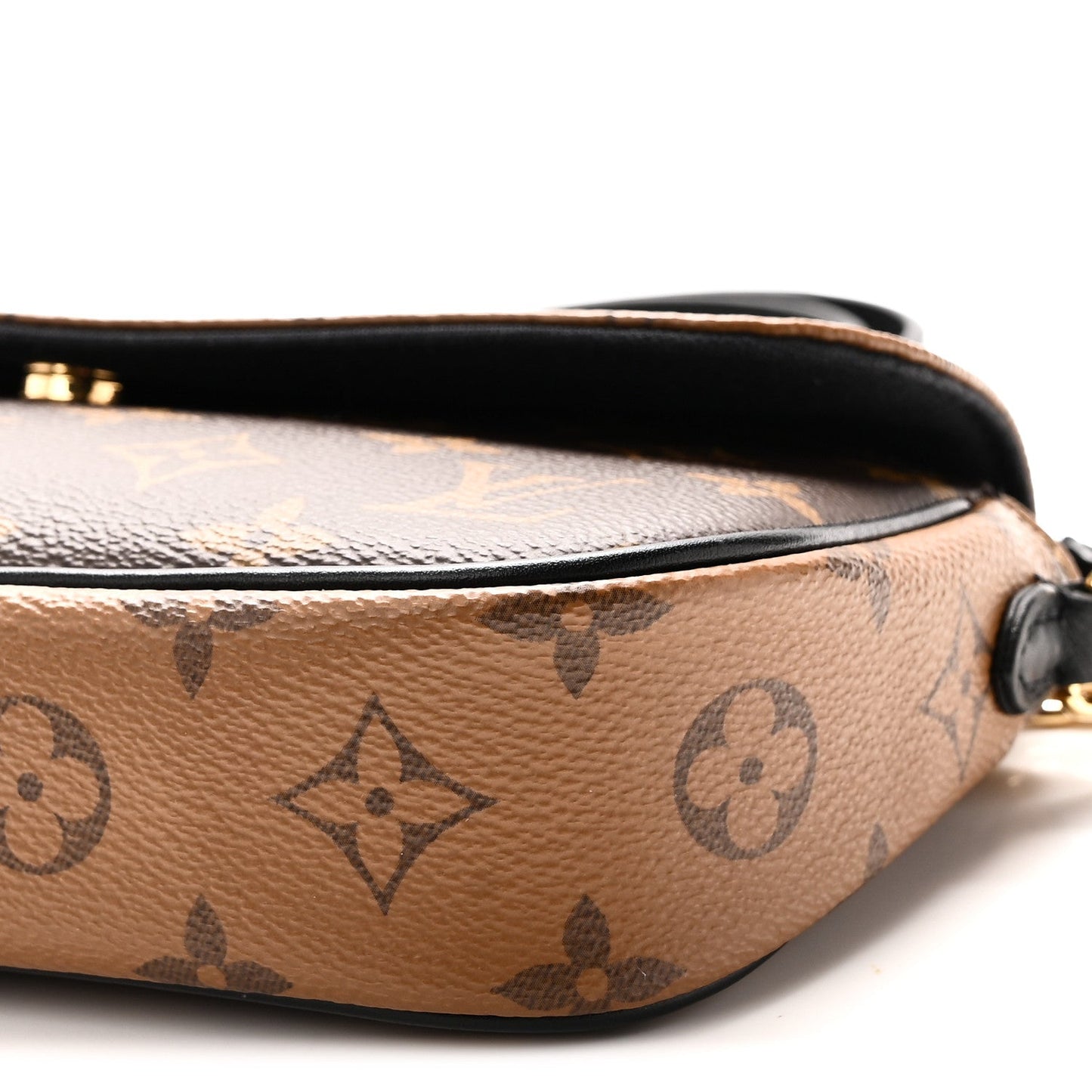 Reverse Monogram Ivy Wallet On Chain