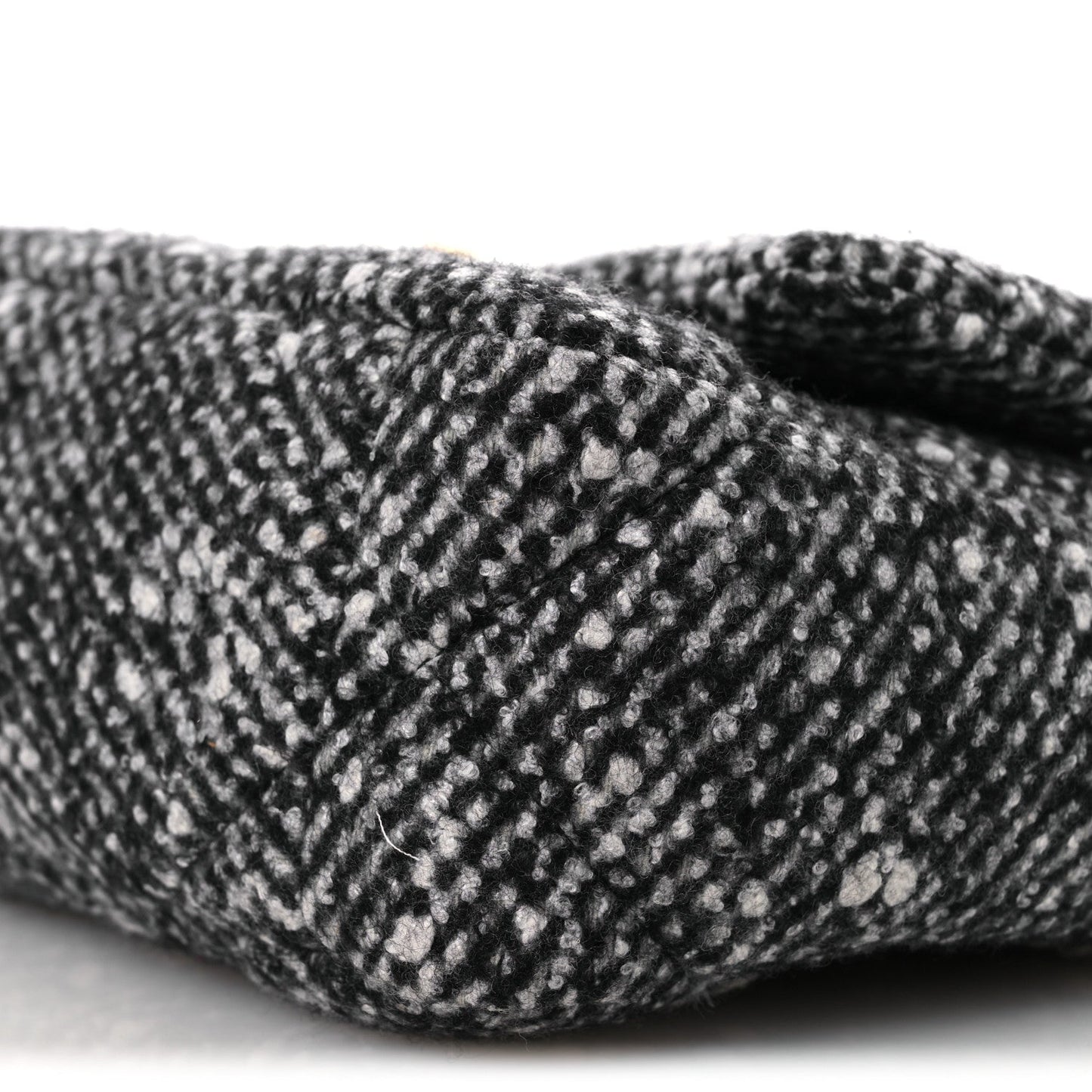 Tweed Quilted Medium Chanel 19 Flap Black White