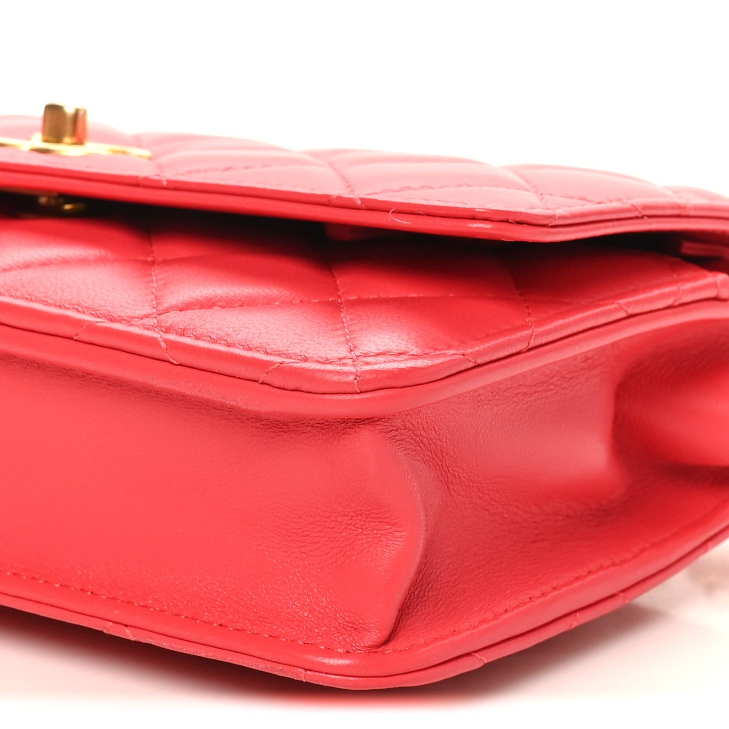 Lambskin Quilted CC Pearl Crush Wallet On Chain WOC  Red