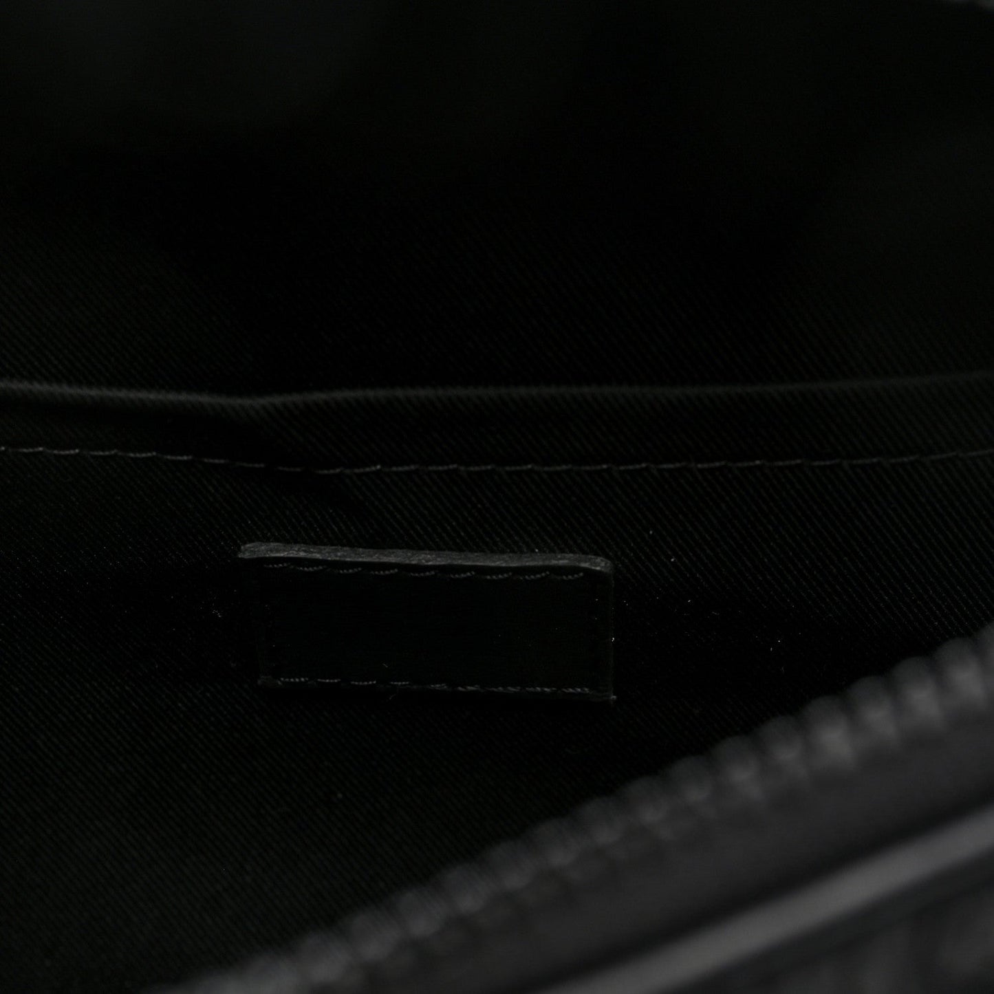 Taurillon Monogram S Lock Messenger Black