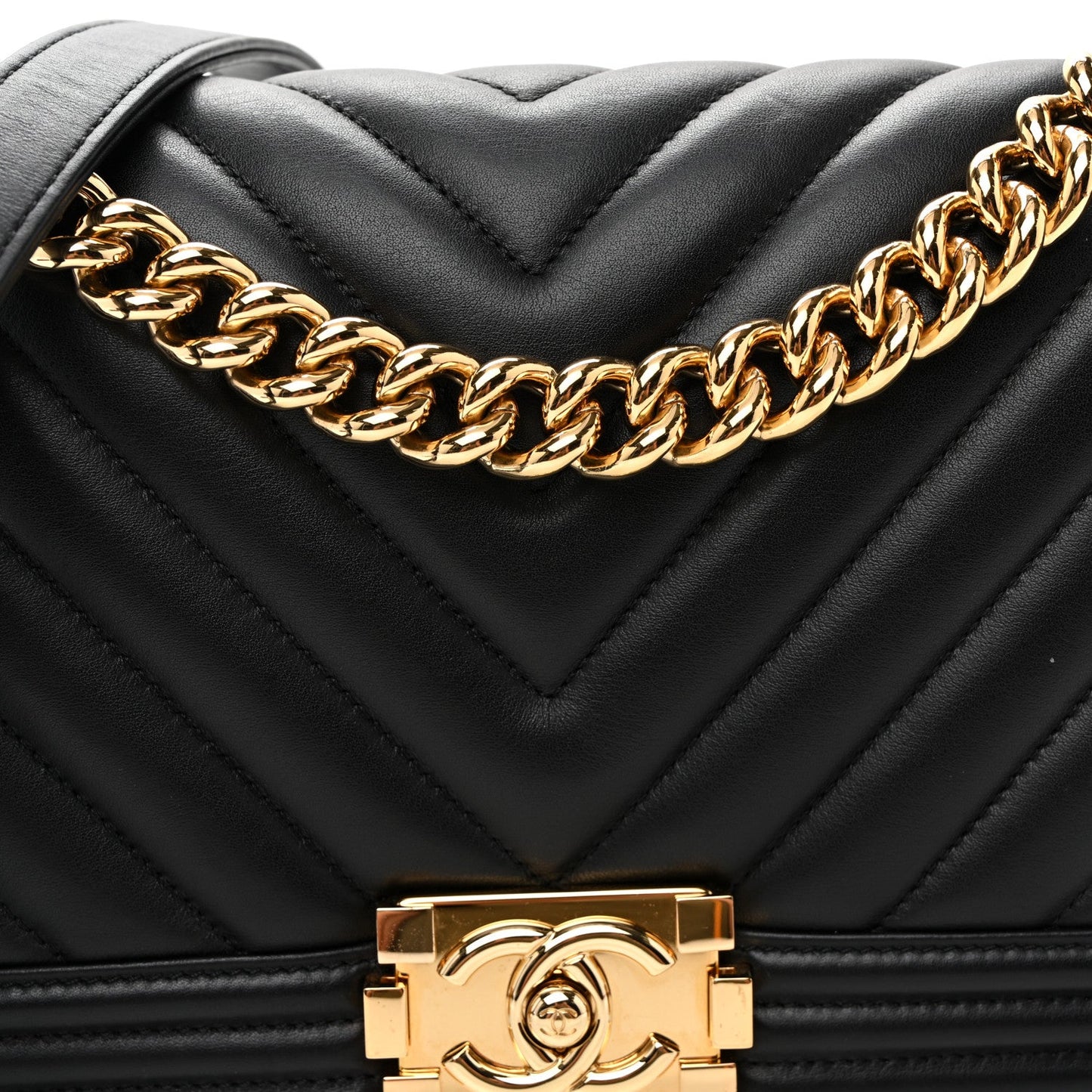 Lambskin Chevron Quilted Medium Boy Flap Black