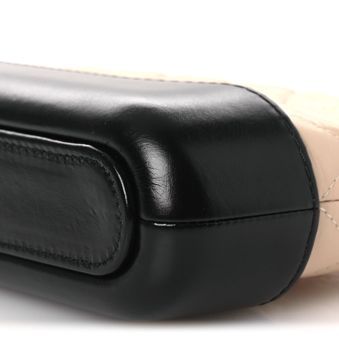 Aged Calfskin Quilted Small Gabrielle Clutch With Chain Beige Black