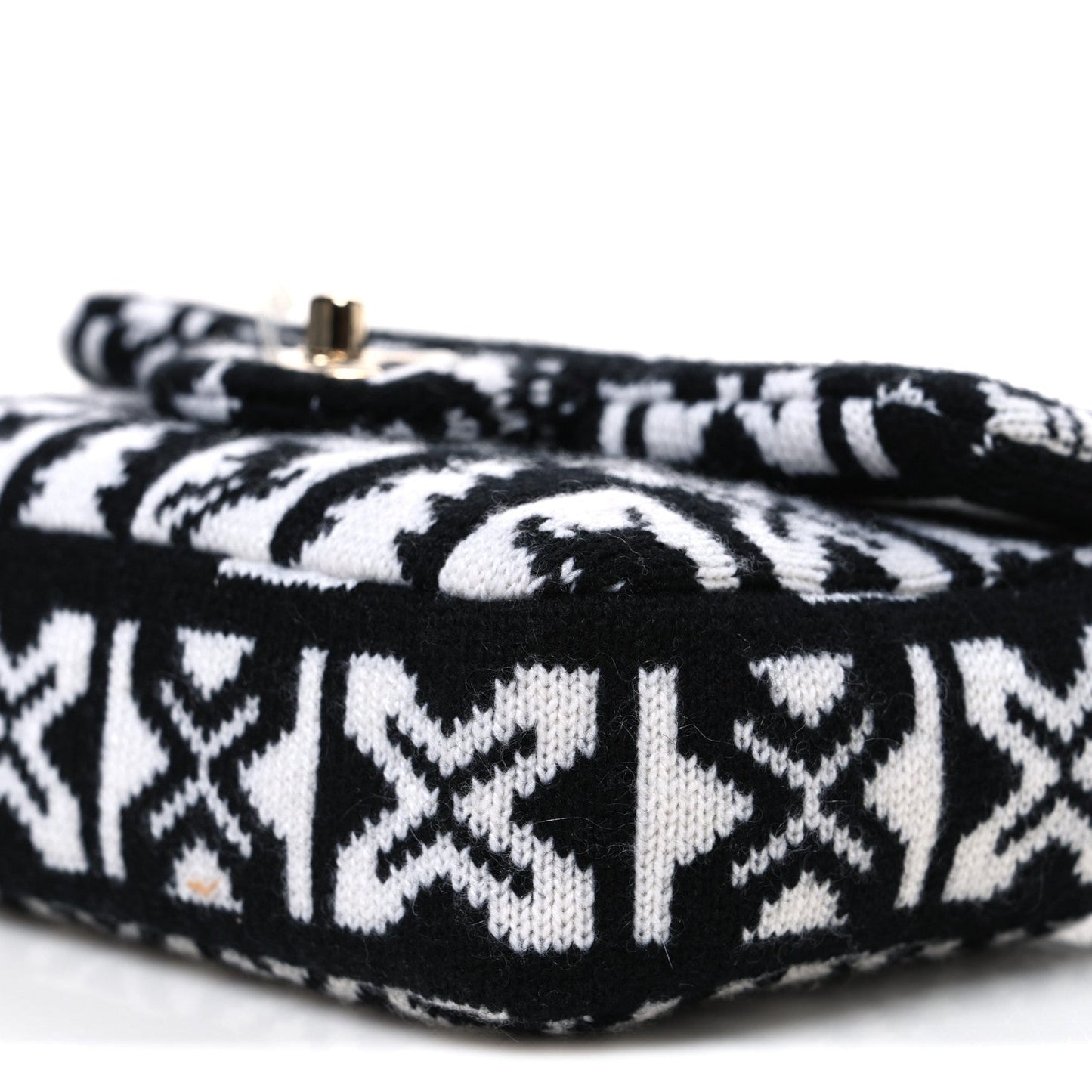 Cashmere Knit Coco Neige Flap Black White